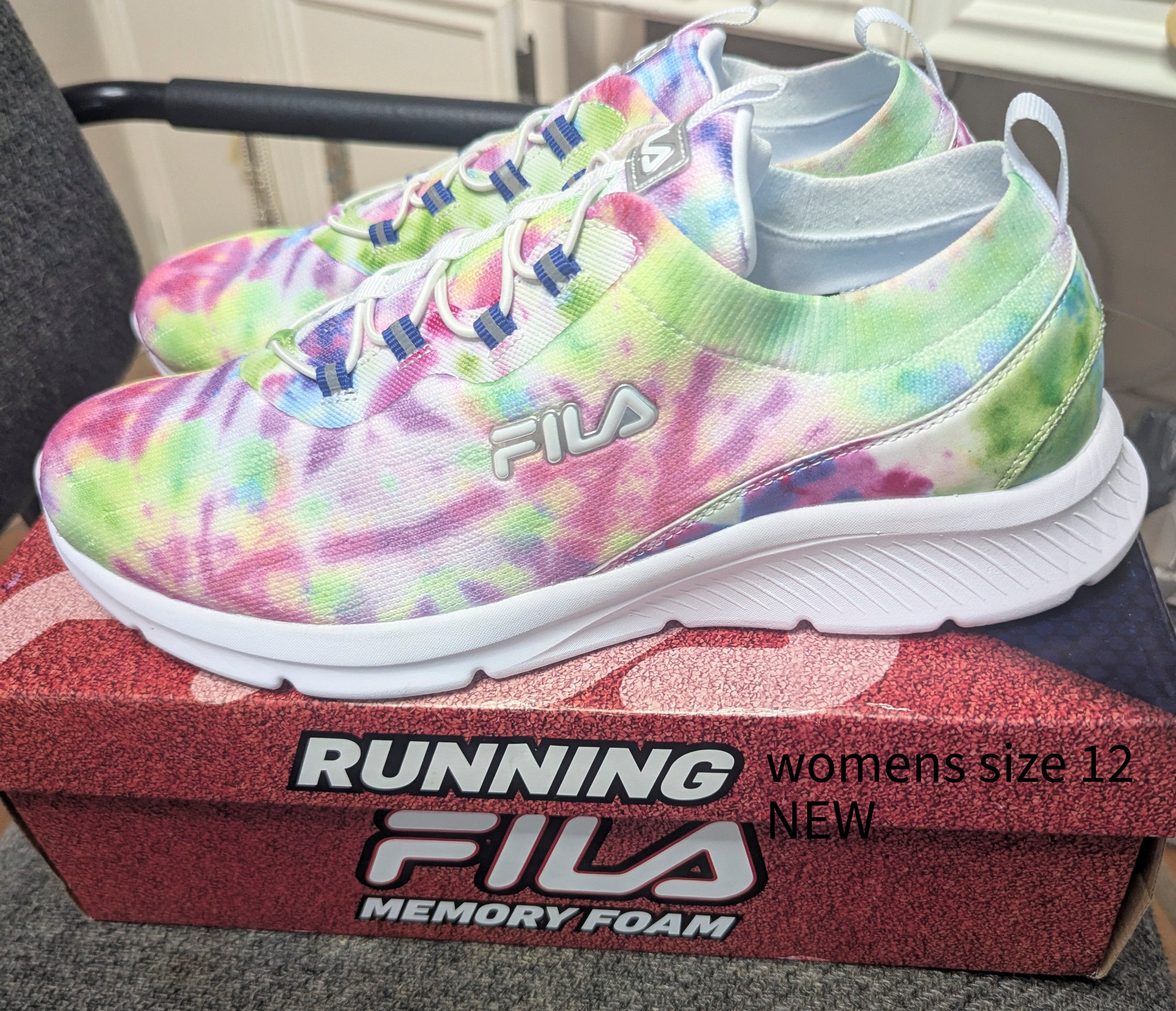 WOMEN'S NEW SHOES