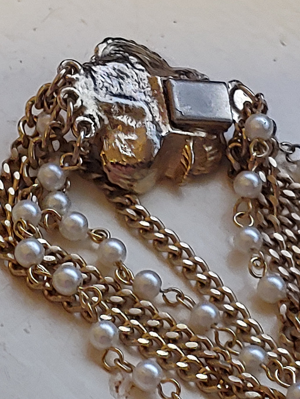 COSTUME NECKLACES