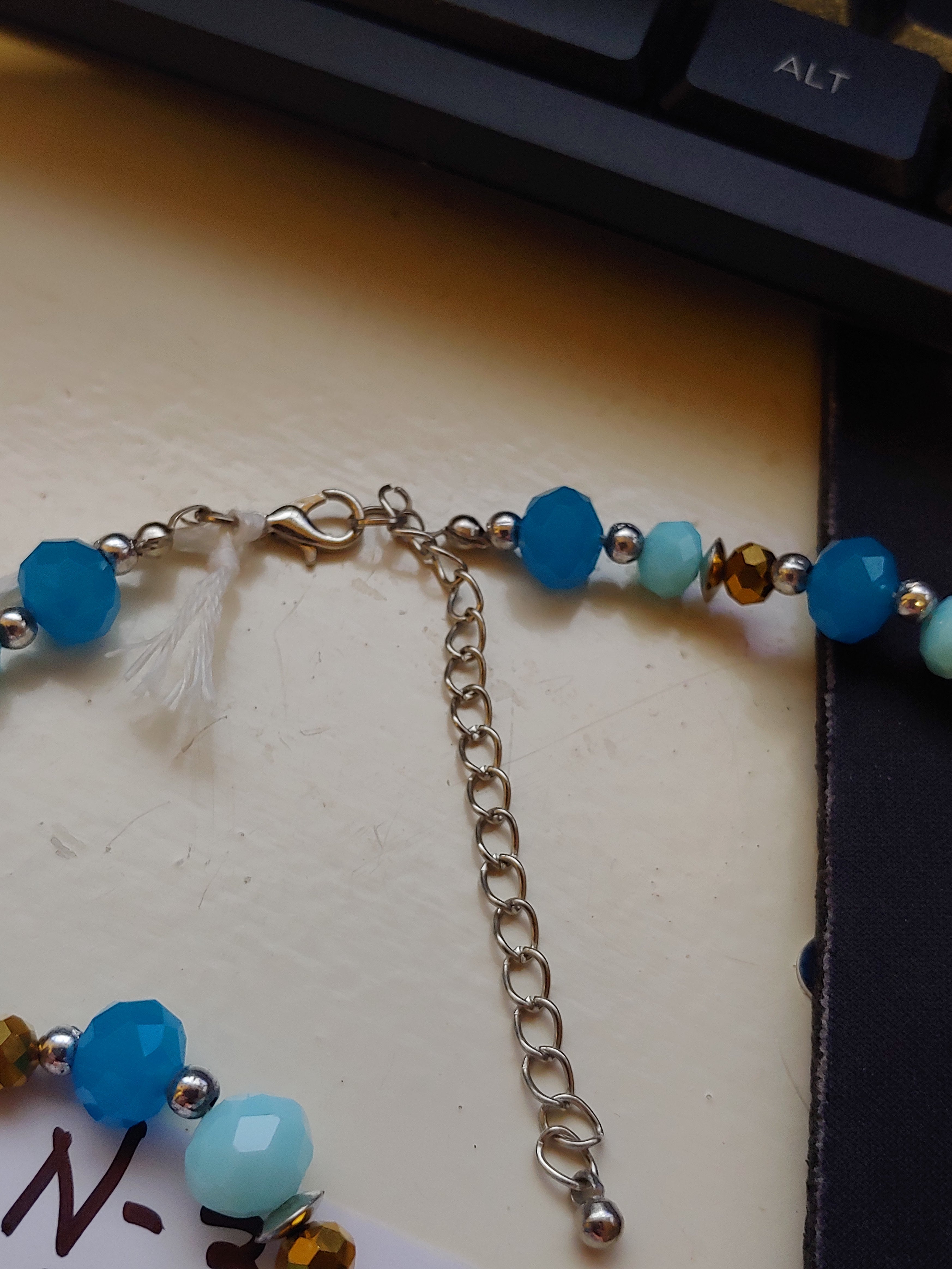 COSTUME NECKLACE