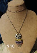 COSTUME NECKLACE