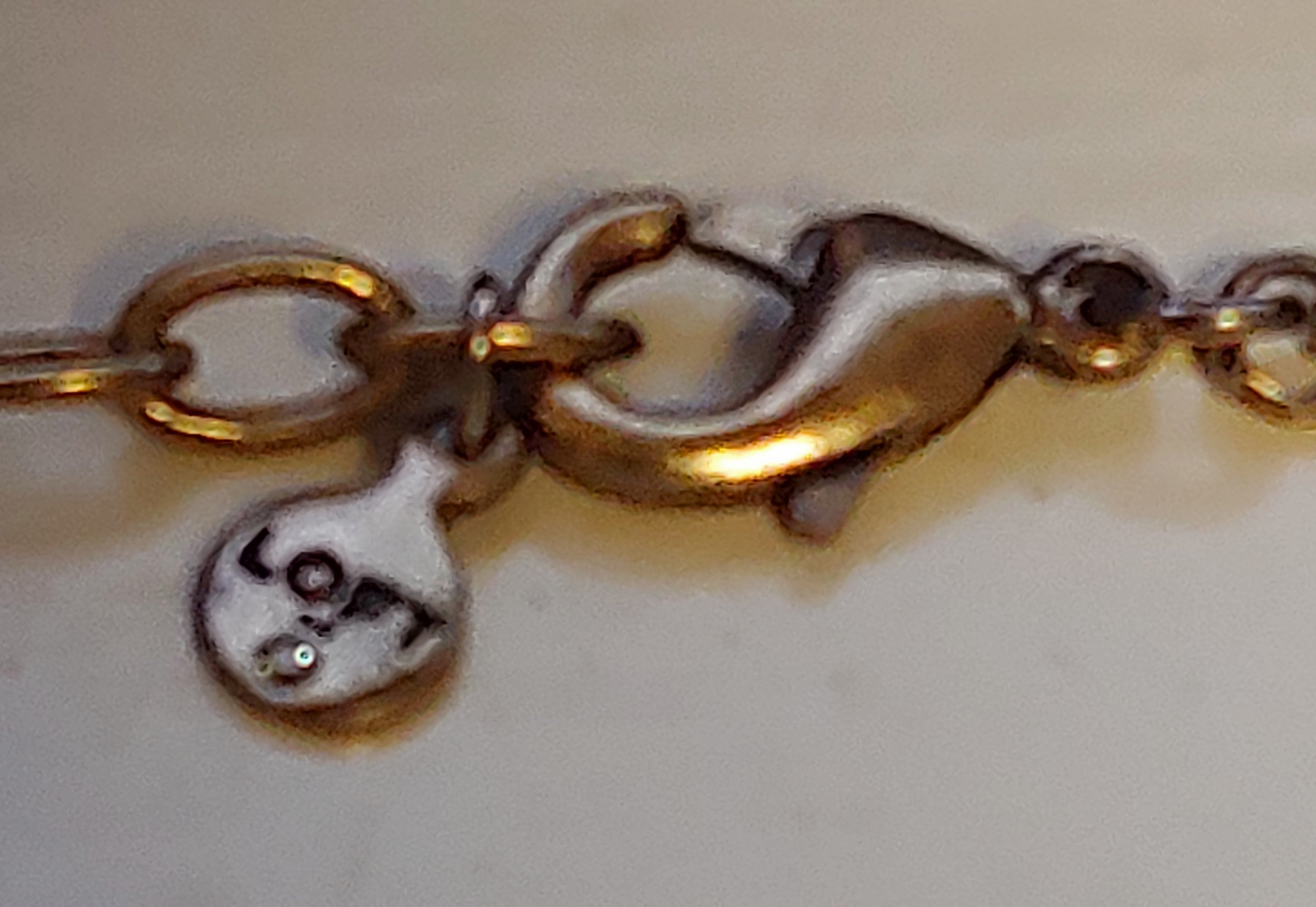 COSTUME NECKLACE