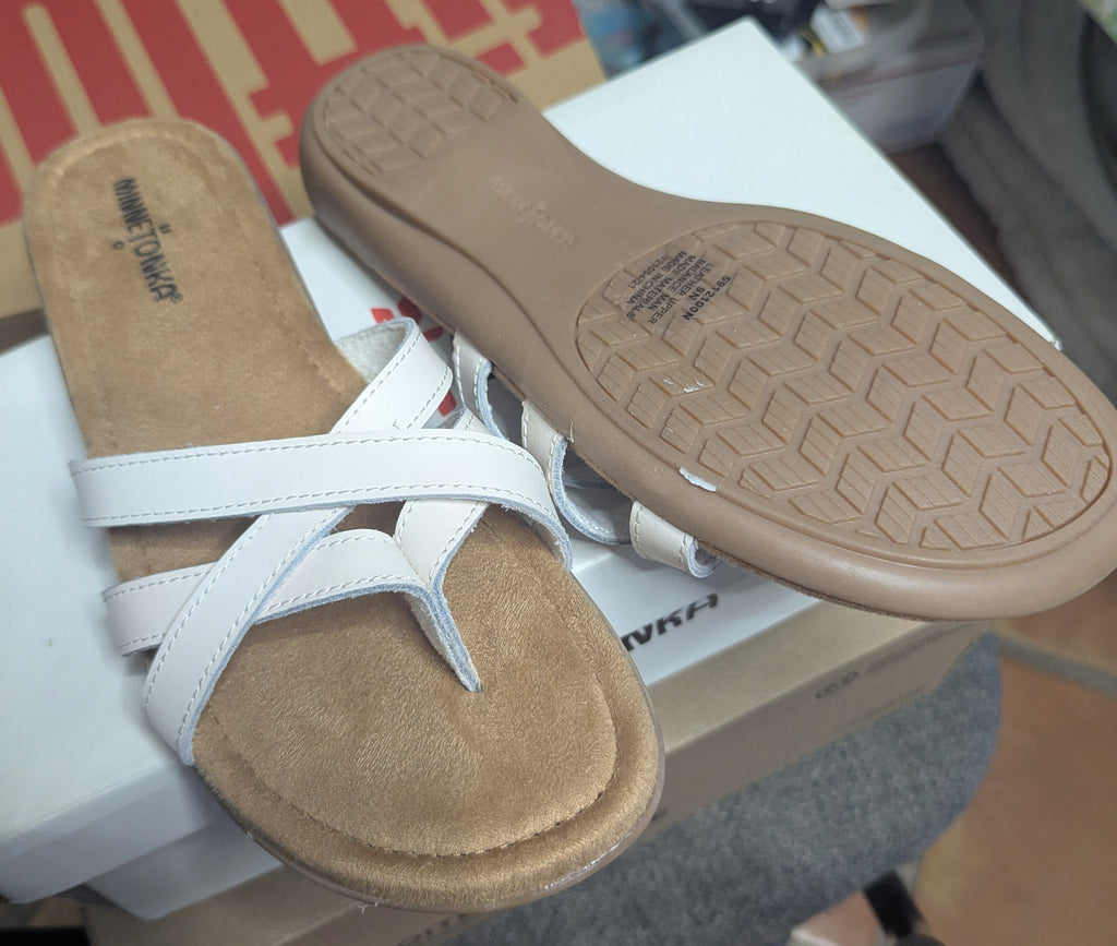 WOMEN'S NEW SHOES